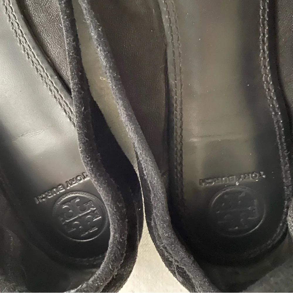 Tory Burch Black Suede Round-Toe Ballet Flats with Small Gold 
